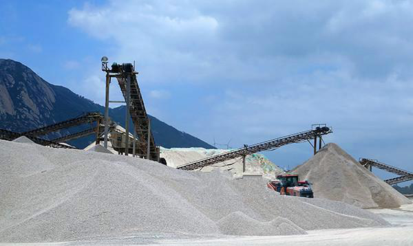 怎么選購(gòu)制砂機(jī)？唐山金路來(lái)幫忙